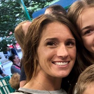 Meet your Posher, Melissa